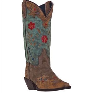 *NEW* Laredo Authentic Western Boots “Miss Kate”